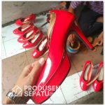 Sepatu Highheels Merah untuk Wanita