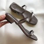 Sandal Korea Wanita Heels Warna Abu-abu