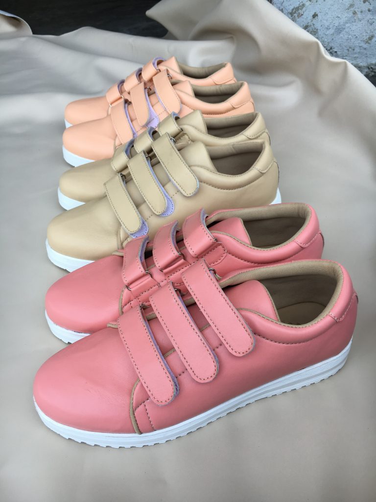 Sepatu Sneakers Wanita Lucu Custom